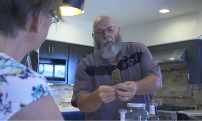 Retired cop Bill Meeks guides Arizona seniors as medical cannabis coach